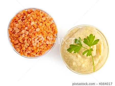 Red lentils and lentil hummus 4084017