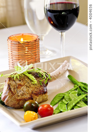 Veal dinner 4084656