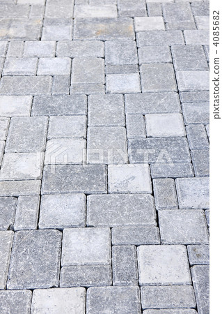 Interlocking stone driveway 4085682