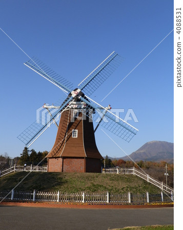 Dutch windmill and Akagi mountain (5) 4088531