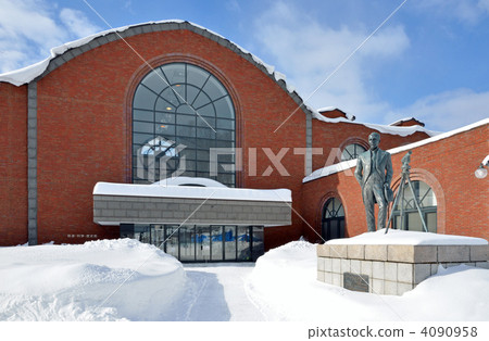 Otaru walking · Joseph U Crawford Statue Otaru City General Museum Otaru walking · Joseph U Crawford Statue Otaru City General Museum 4090958