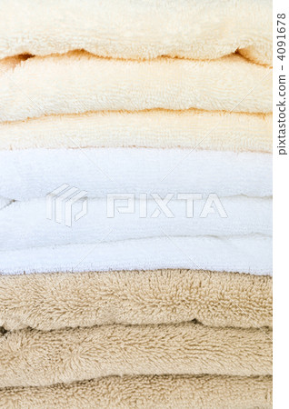 Stack of towels 4091678
