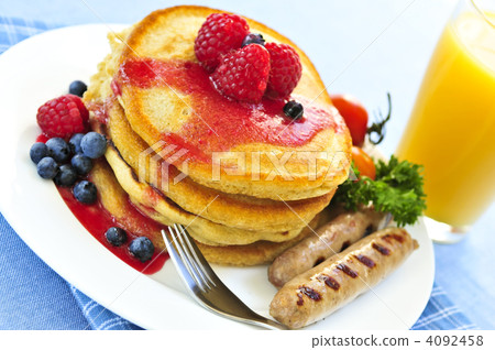 Pancakes breakfast 4092458