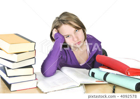 Teenage girl studying 4092578