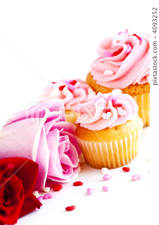 Cupcakes and flowers 4093252