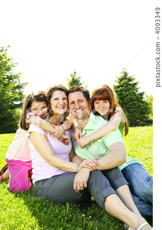 Happy family Happy family 4093349