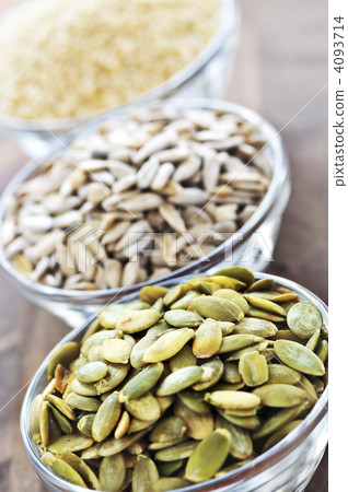 Pumpkin sunflower and sesame seeds 4093714