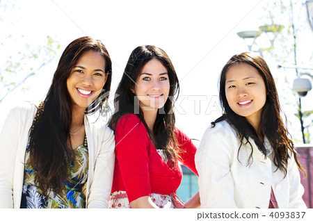 Group of young girl friends Group of young girl friends 4093837