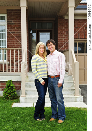 Happy couple at home Happy couple at home 4094462