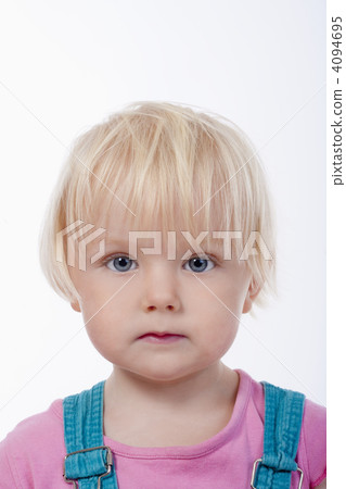 portrait of ittle girl 4094695