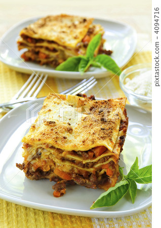 Plates of lasagna Plates of lasagna 4094716