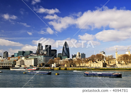 Tower of London skyline Tower of London skyline 4094781