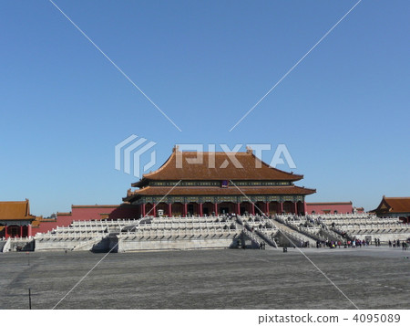 The National Palace Agency 4095089