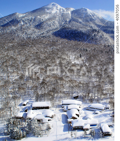 山間小屋和山間小屋 山間小屋和山間小屋 4097056