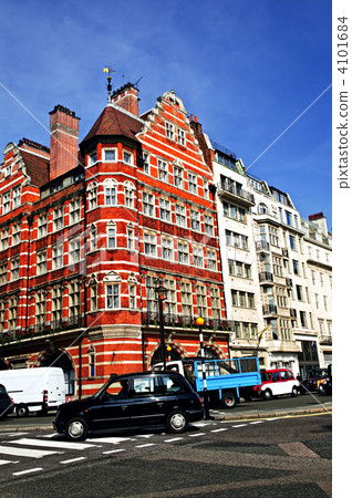 Busy street corner in London Busy street corner in London 4101684