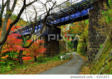 Natsuigawa Valley Bansai Elementary Line的Eta River Bridge Natsuigawa Valley Bansai Elementary Line的Eta River Bridge 4101813