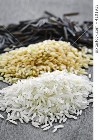 Three piles of rice Three piles of rice 4101915