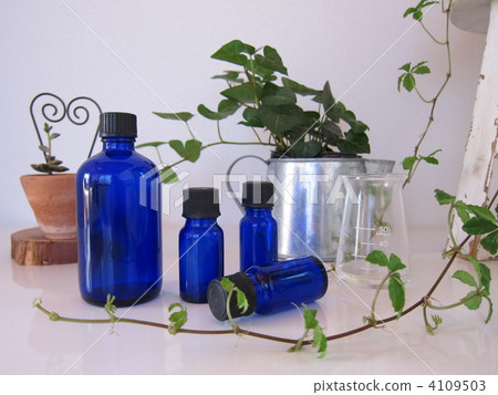 Essential oil 4109503