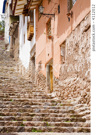Homes of Cusco Homes of Cusco 4112012