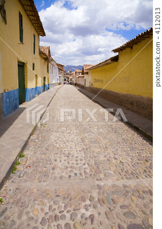 Street in Cusco Street in Cusco 4112013