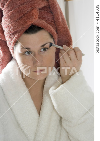 Makeup series 1 Makeup series 1 4114039