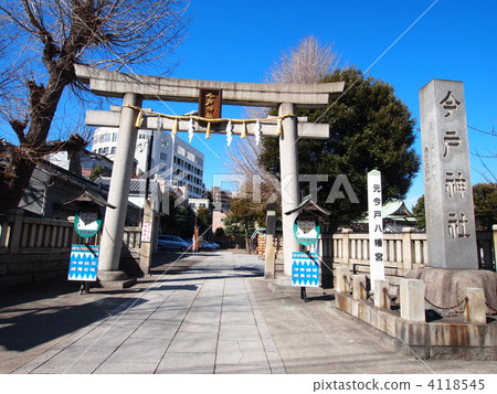 Torii at Imado Shrine 4118545