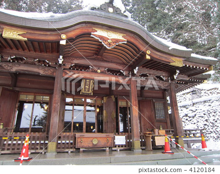 Sakurayama Hachimangu Shrine of Snow 4120184