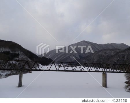 Nakani Railway · Yunishikawa bridge in cloudy sky (1) Nakani Railway · Yunishikawa bridge in cloudy sky (1) 4122258