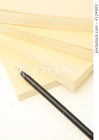 Books and Notes 4124983