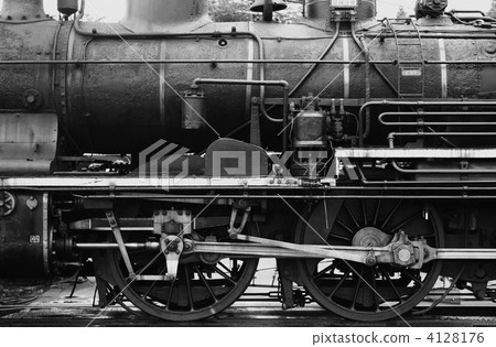 Profile of steam locomotive 4128176