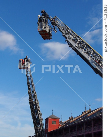 Fire fighter 4128633