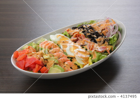 Cobb salad   4137495