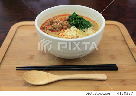 辣丁丁麵條 4138357