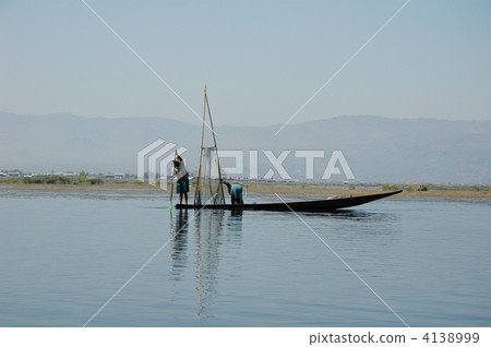 Myanmar inlay hunter 4138999