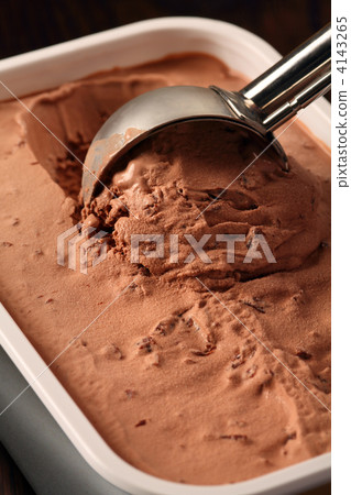 Scoop of chocolate ice cream 4143265