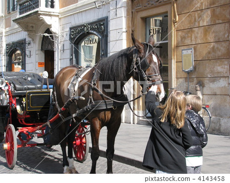 汽車運輸和兒童 汽車運輸和兒童 4143458