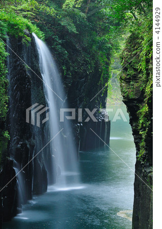 Takachiho Hoshi genuine waterfall Takachiho Hoshi genuine waterfall 4144929
