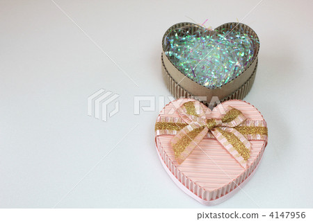 present, package, packages 4147956
