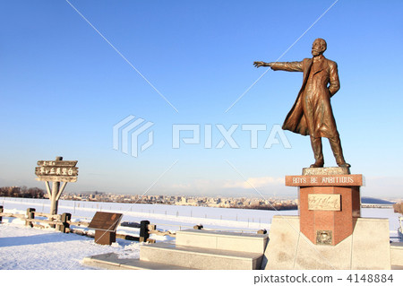 克拉克博士在冬天 4148884