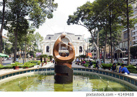 越南市政廳前廣場 4149488