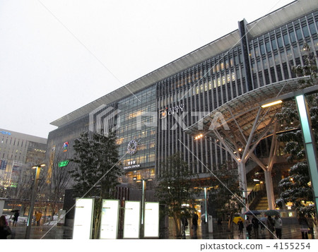 JR Hakata City in winter 4155254