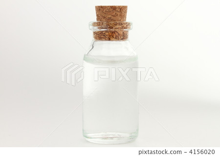 透明的小瓶子 透明的小瓶子 4156020