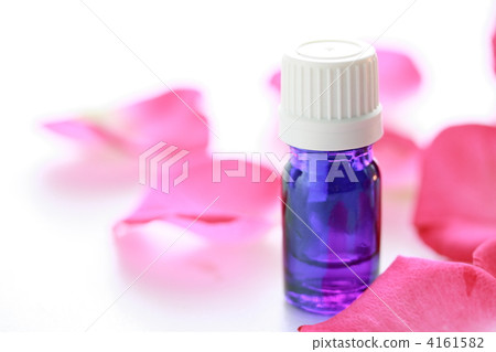 The scent of roses 4161582