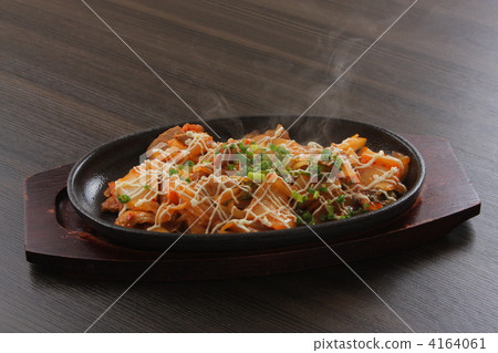 鐵片豬肉泡菜蛋黃醬 鐵片豬肉泡菜蛋黃醬 4164061