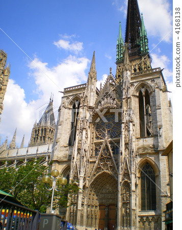 Rouen's Cathedral 4168138