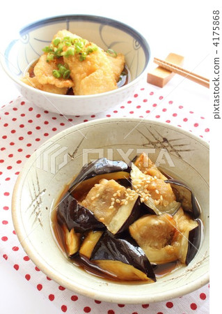 茄子和油炸白魚的油炸蘸醬 4175868