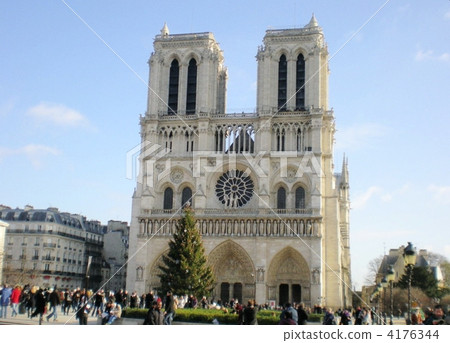 Notre Dame Cathedral, Paris, France 4176344