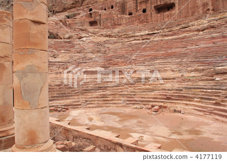 The way to Petra Eddil The way to Petra Eddil 4177119