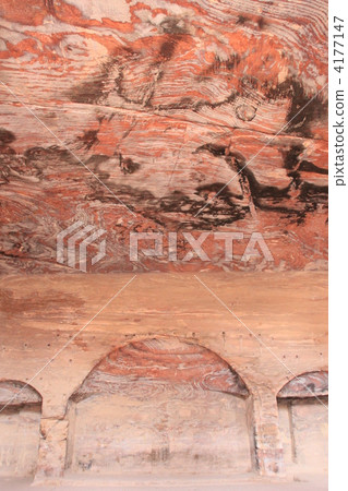 The way to Petra Eddil 4177147