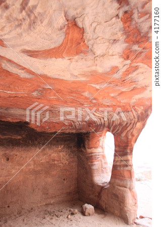 The way to Petra Eddil 4177160